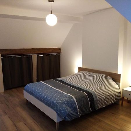 Duplex Agreable Et Spacieux 3 Chb Dont 1 Communicante Vendeville 외부 사진