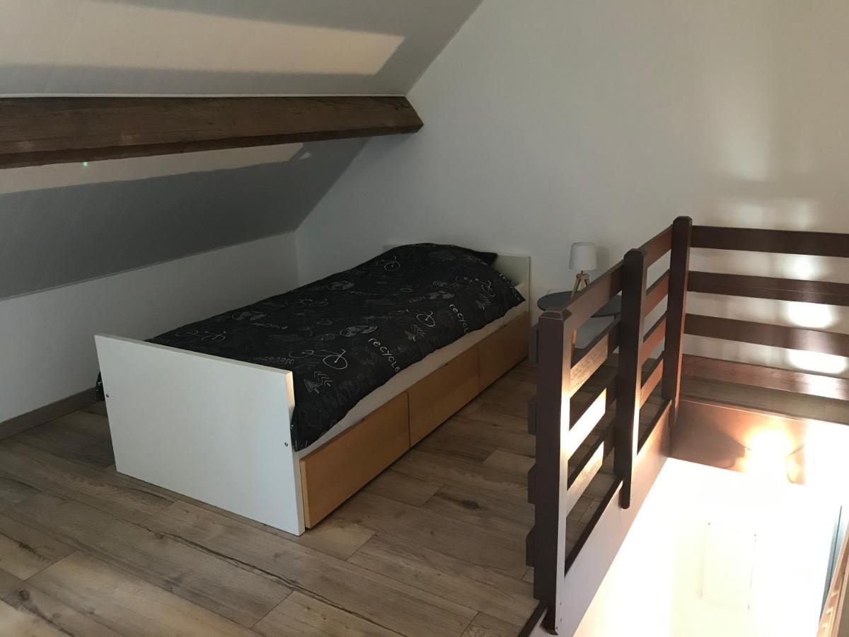 Duplex Agreable Et Spacieux 3 Chb Dont 1 Communicante Vendeville 외부 사진
